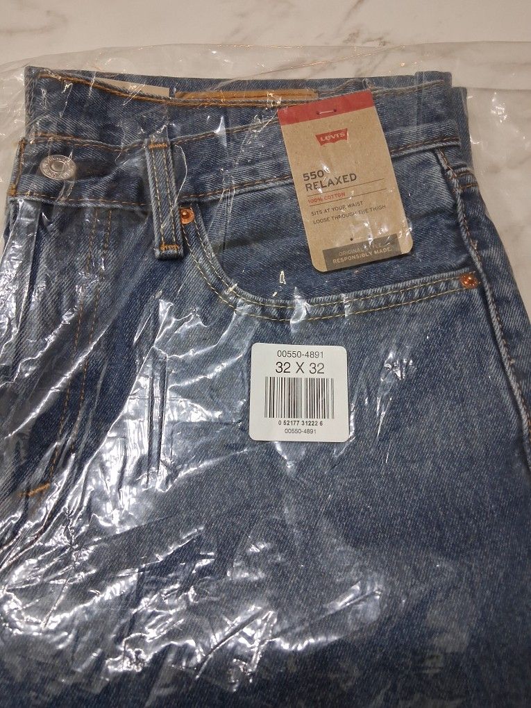 New Levi's  550 Relaxed Fit Jeans