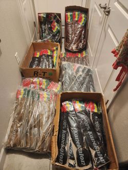 One lot of Yaky Perm Braid Hairs