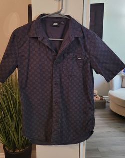 Vans Short Sleeve Button-Up Shirt Size Large