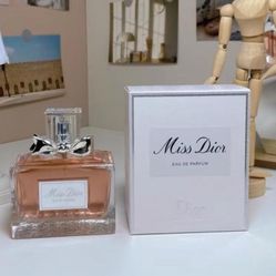 Miss Dior Perfume 