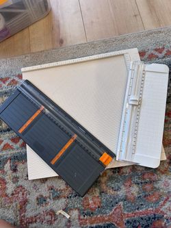 Scrapbooking cutting supplies