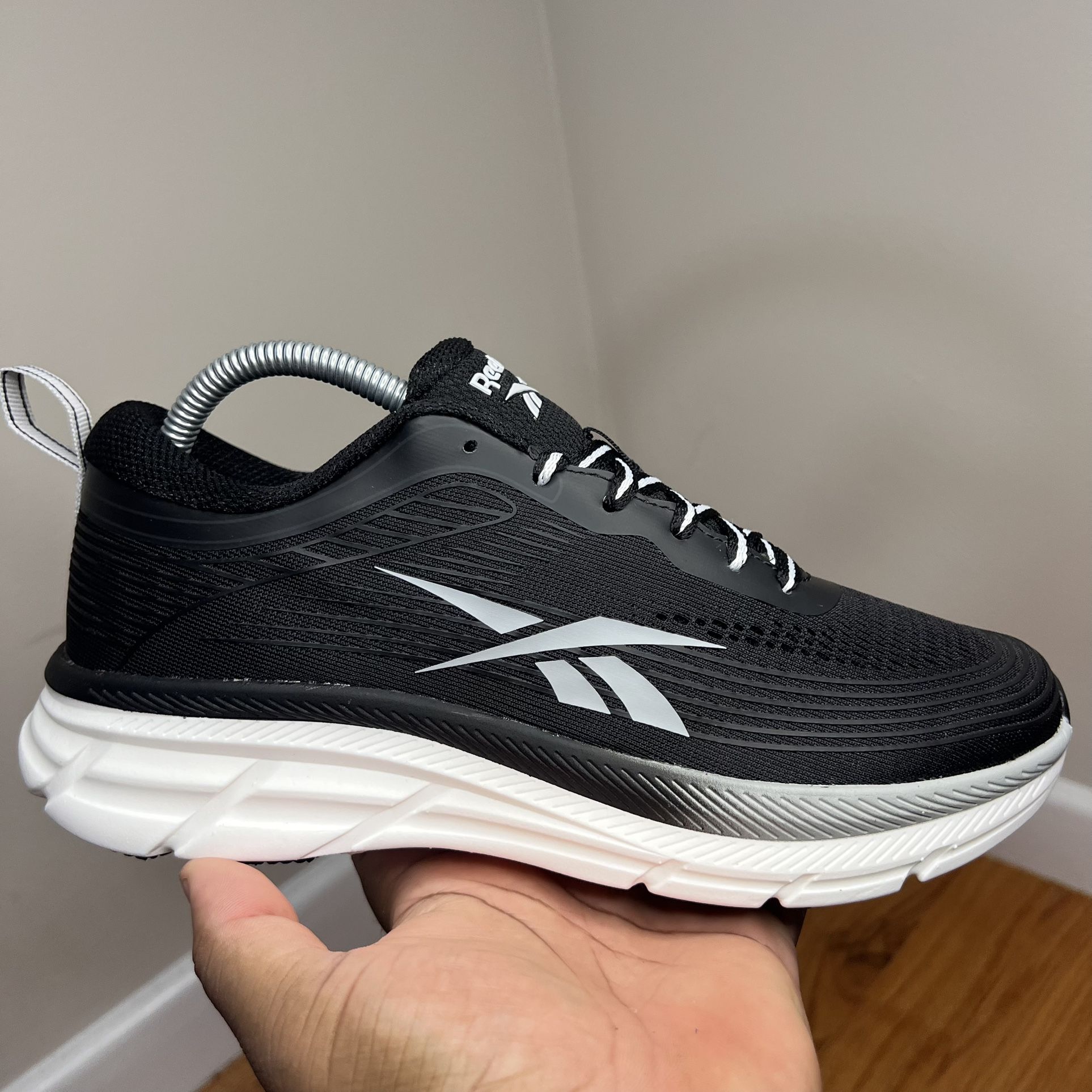 Reebok Women's Road Strider Running Size 7W