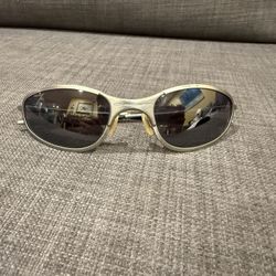 Oakley Vintage Sunglasses A Wire Thick 