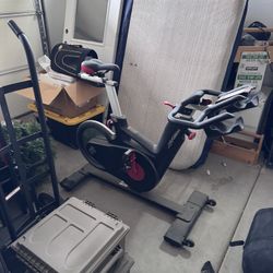 Life Fitness IC5 Indoor Cycle