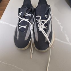 Adidas Size 10 1/2 $25