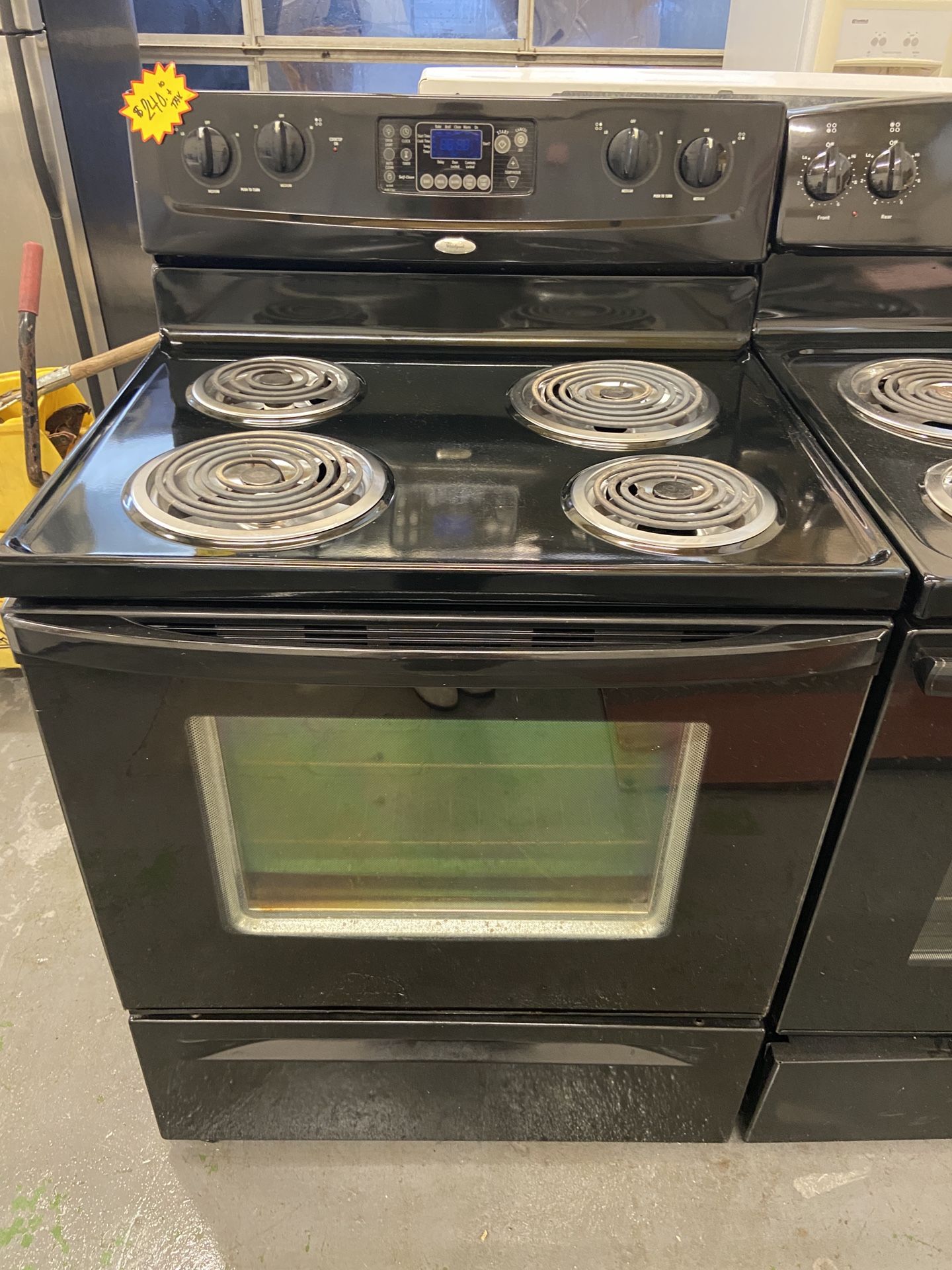WHIRLPOOL BLACK COIL TOP OVEN