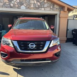 2017 Nissan Pathfinder