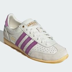 Adidas Japan NEW Women's Size 8