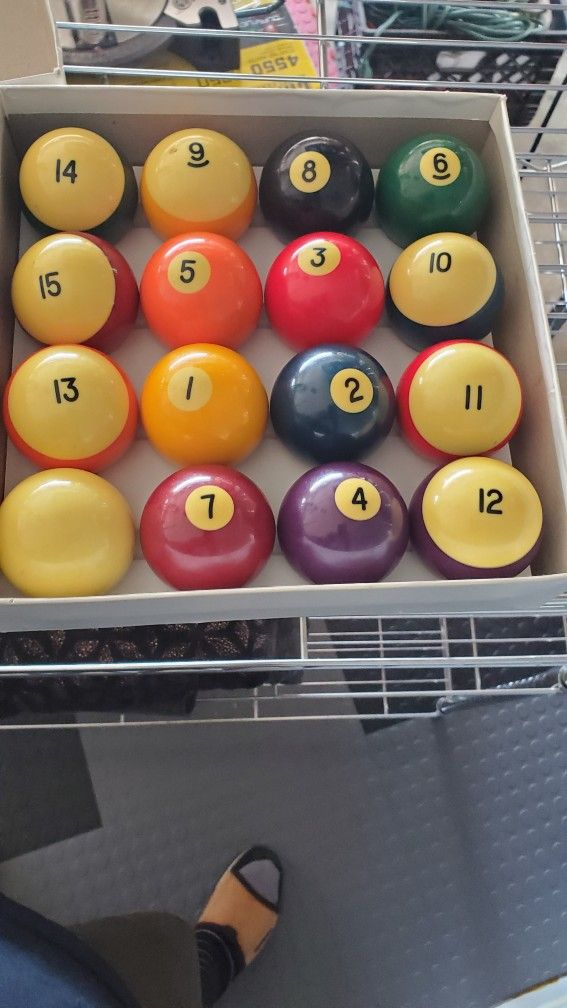 Billards Pool Table Balls (FULL SET W/ CUE)