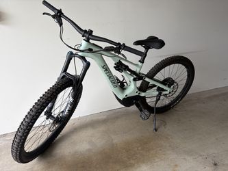2023 Specialized Turbo Levo 3 Comp Carbon Pedal Assist Mountain Bike
