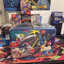 Pokémon TCG Collector Chest Tin 