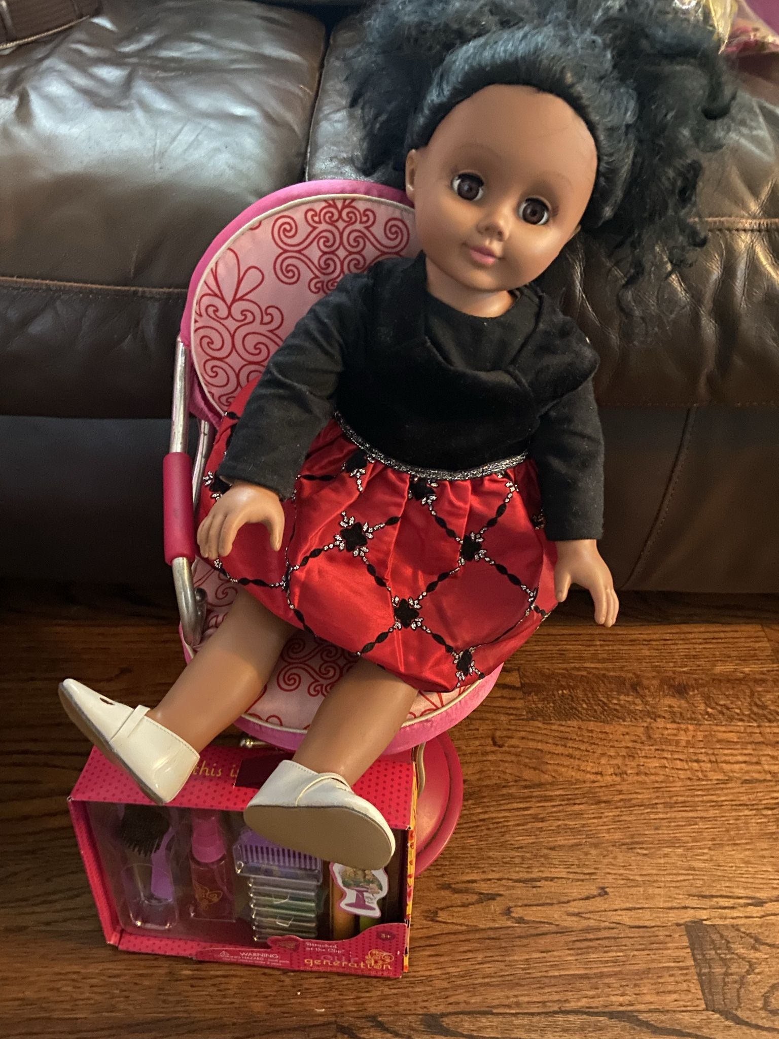 Madame Alexander Doll And Salon Chair