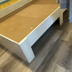 Daybed/ Twin Bed Frame 