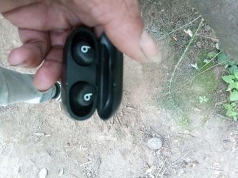 Dre beats A3152
