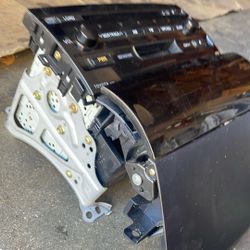 Radio  Complete For  2004 Prius