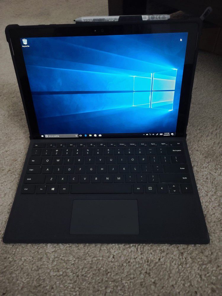 Microsoft Surface Pro 4 i5 Laptop