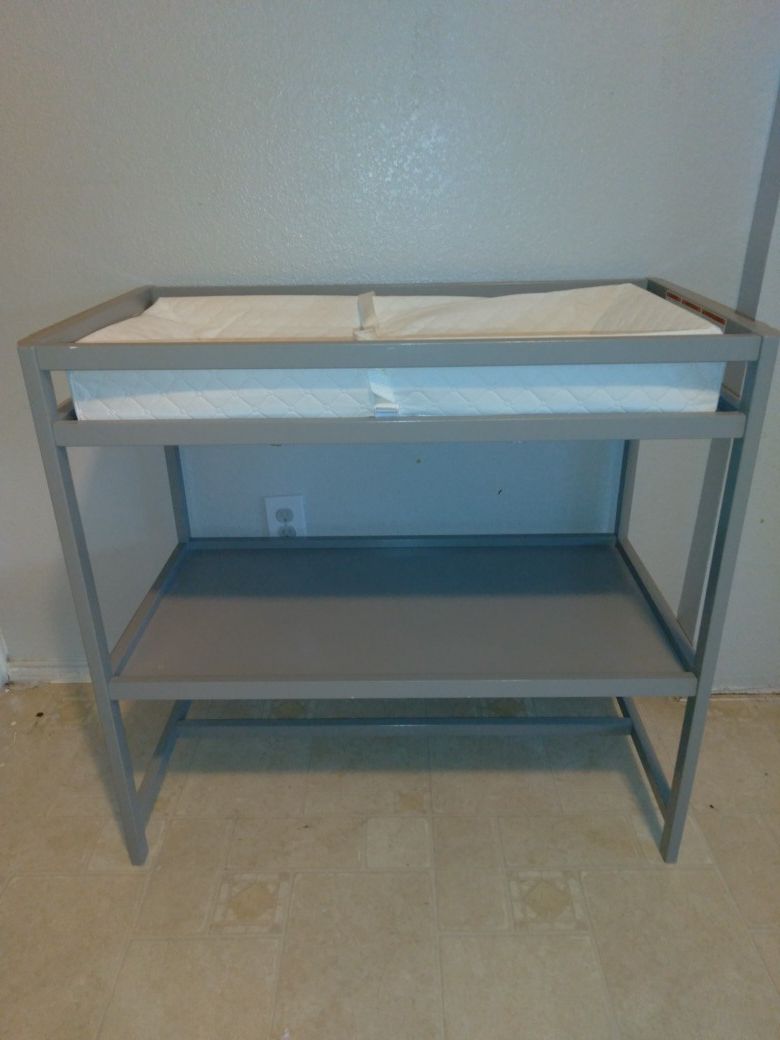 Baby changing table and bather