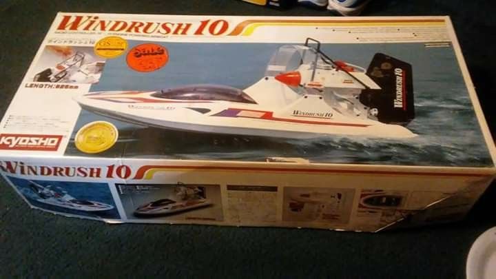 Kyosho Windrush 10 Nitro RC boat $45 firm. See pics.