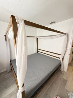 King Size Canopy Bed with Mattress – $200