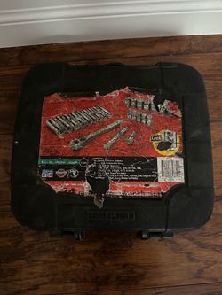 Large quick release 19pc deep socket ratchet set Large, quick release deep socket ratchet set