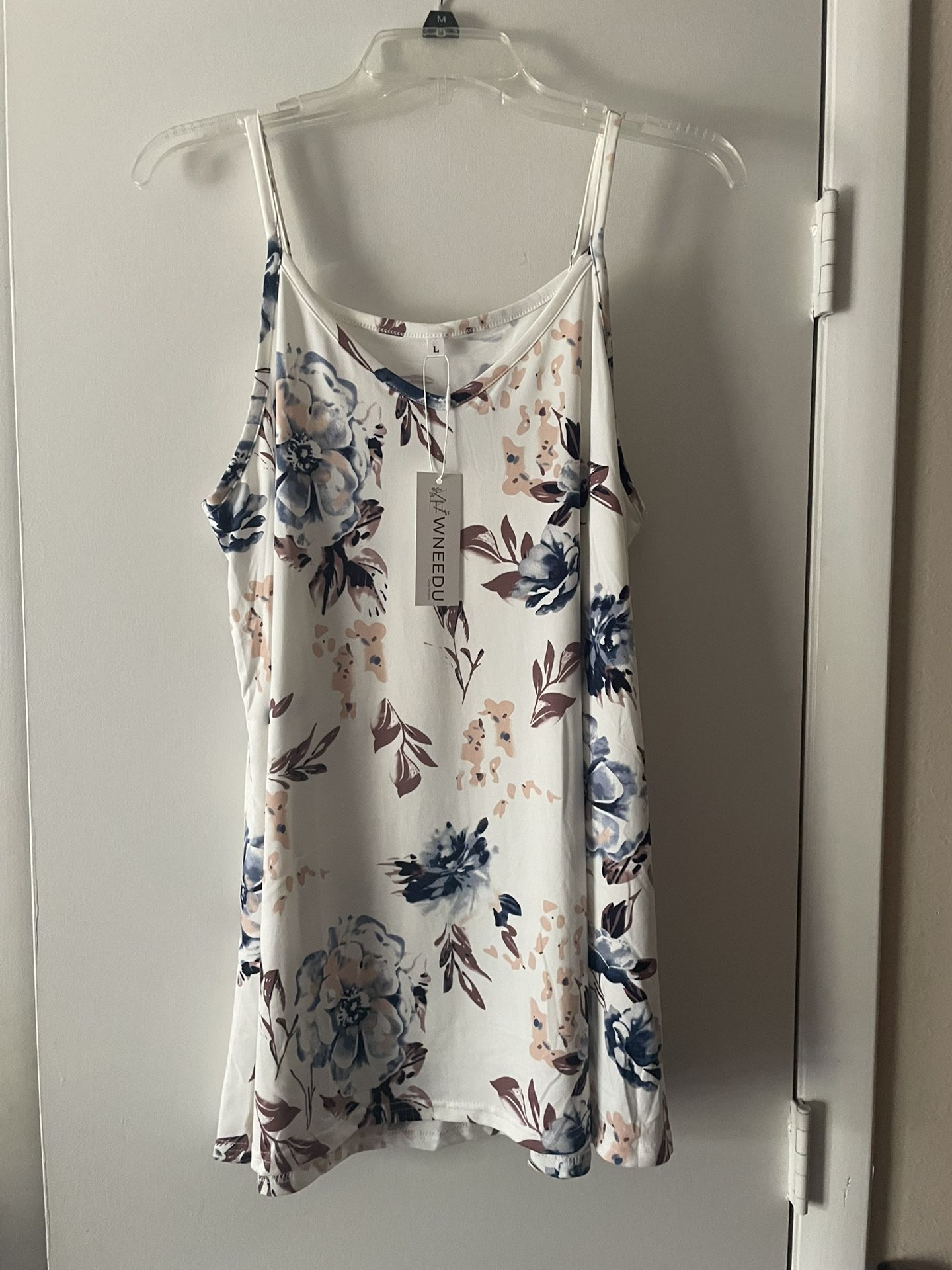 Ladie’s Tank Top Size Large Brand New