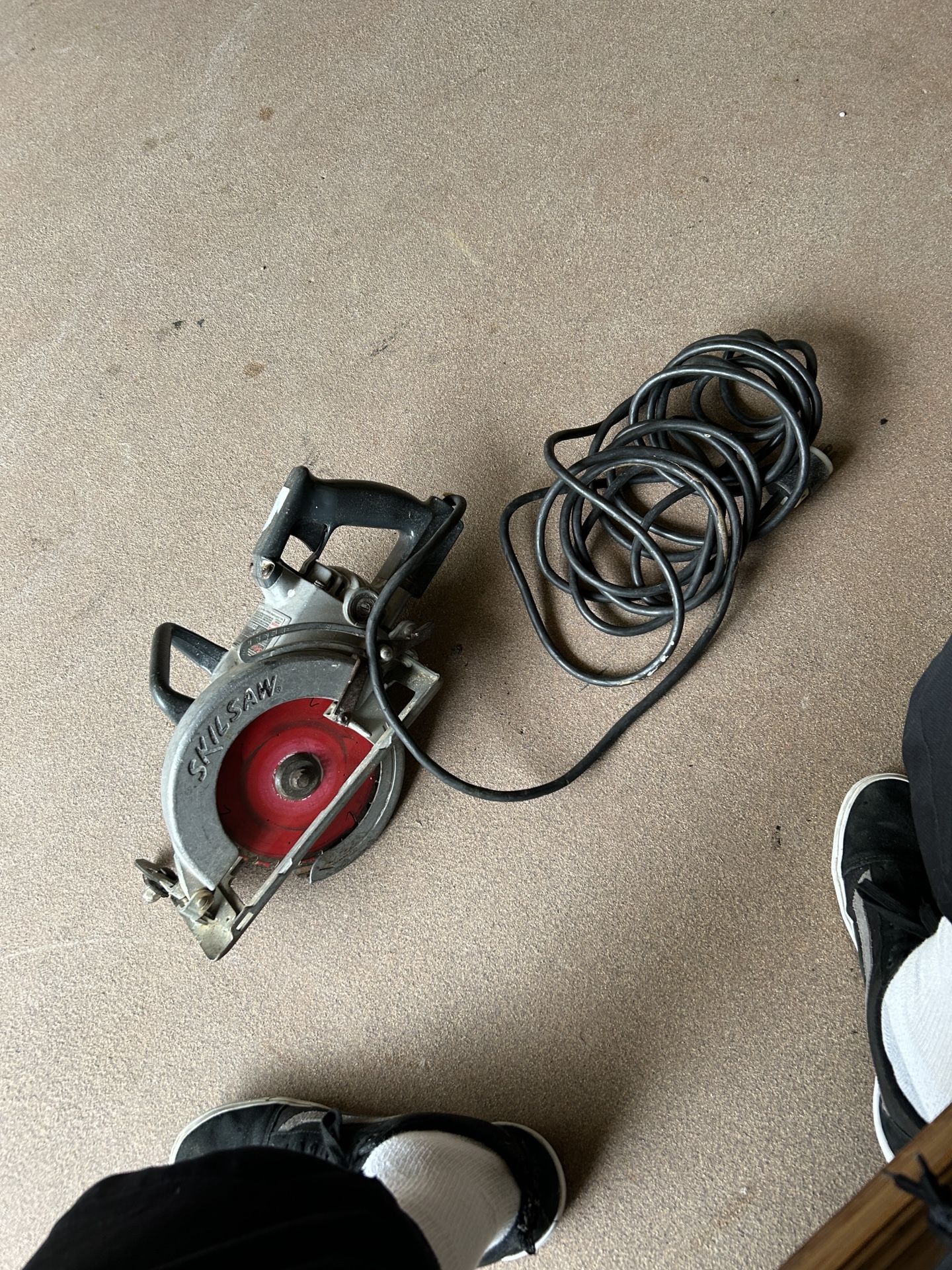 Skilsaw Model 77 7 1/4 Worm Drive. Saw