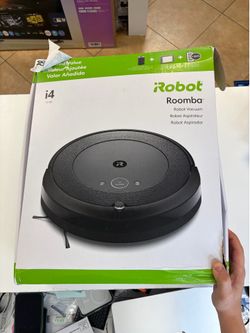 iRobot Roomba i4 Vacuum Cleaning Robot I415920 - Black