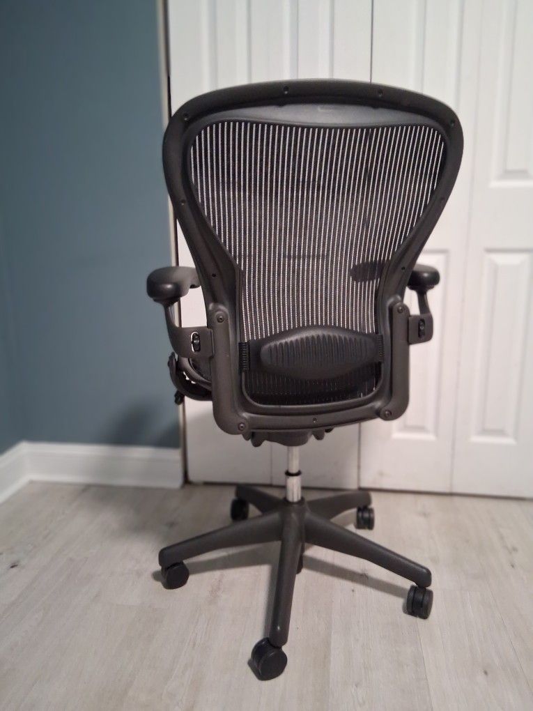 Herman Miller Aeron C