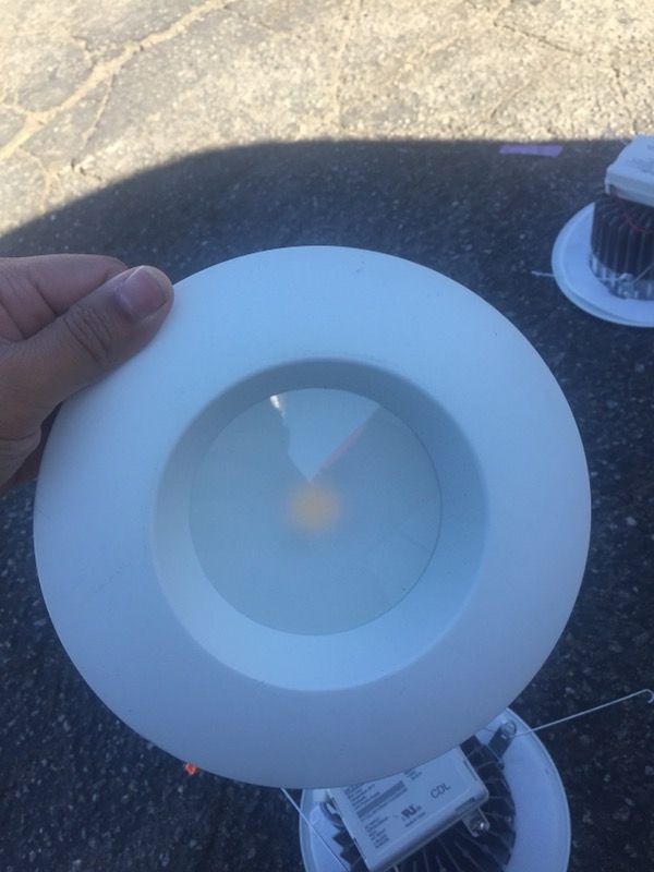 Led recessed light trim $20 for 8