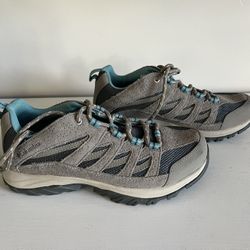 Columbia Hiking Shoes  7 1/2 Wide