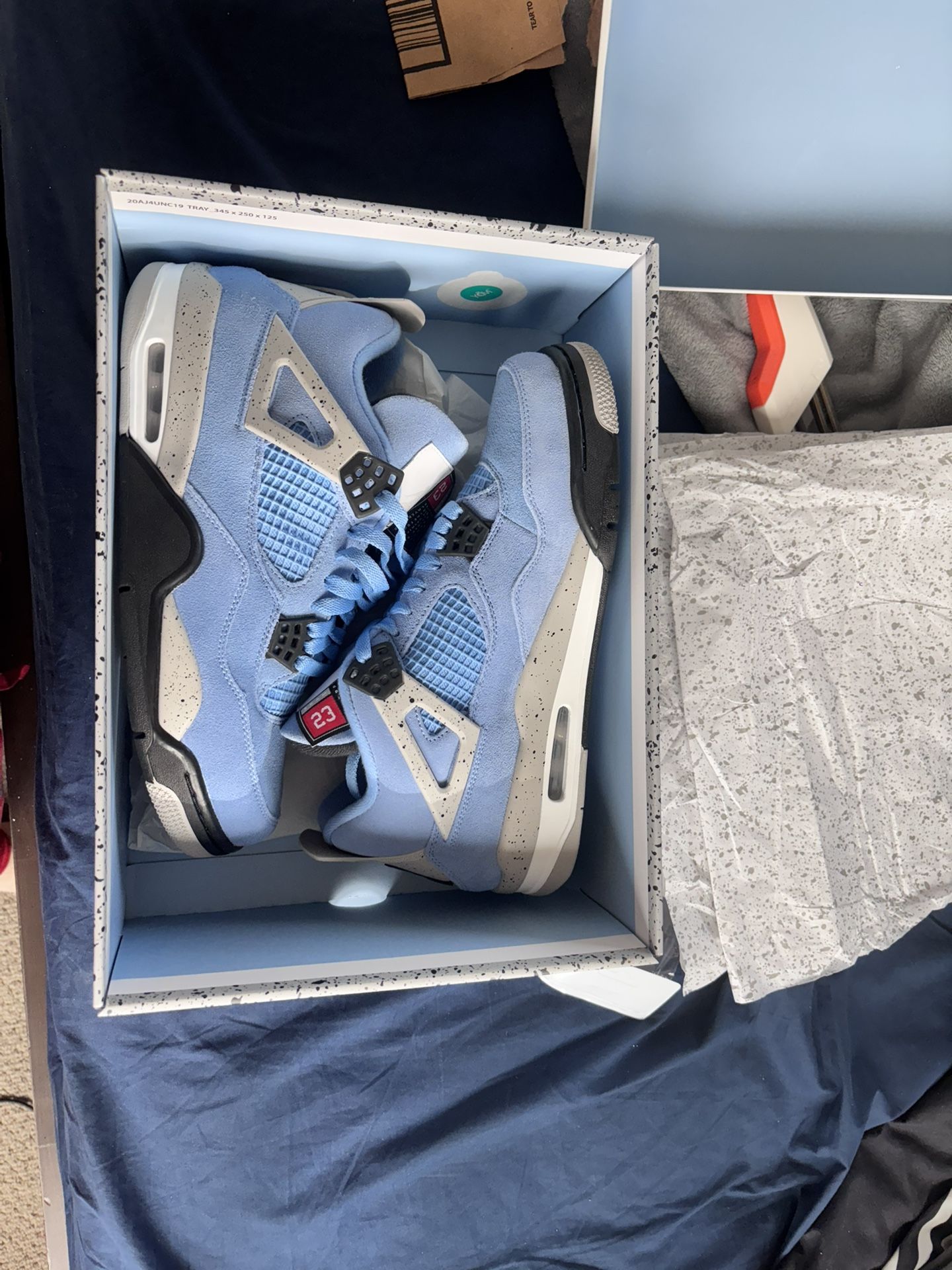Trade For Ps5! UNC blue Jordan Retro 4 Size 10