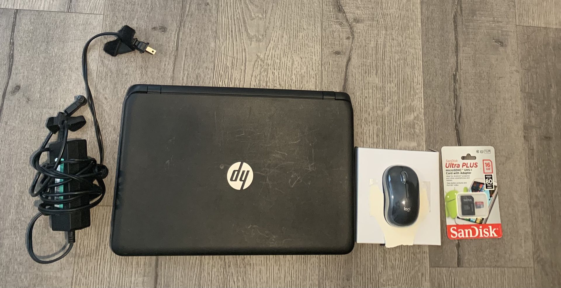 2015 HP Laptop With DVD Player In Good Condition 
