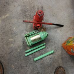 8 Ton Bottle Jack One Left