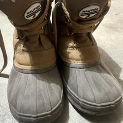 Kids Size 13 Water/snow Boots 