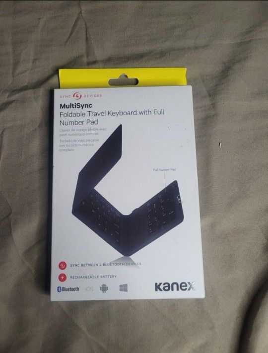 Kenex Foldable Travel Keyboard with Full Number Pad 