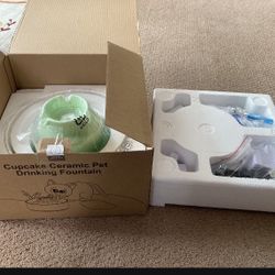 Cupcake Ceramic Pet Water Fountain For Cats Or Dogs 