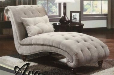 Clean Gorgeous Chaise Lounge Fainting Couch Sofa Button-tufted with Matching Pillow