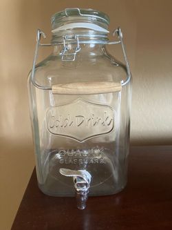 2 gallon glass container
