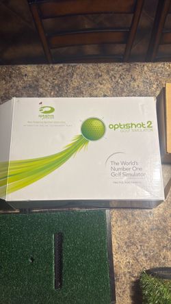 Golf simulator OptiShot2