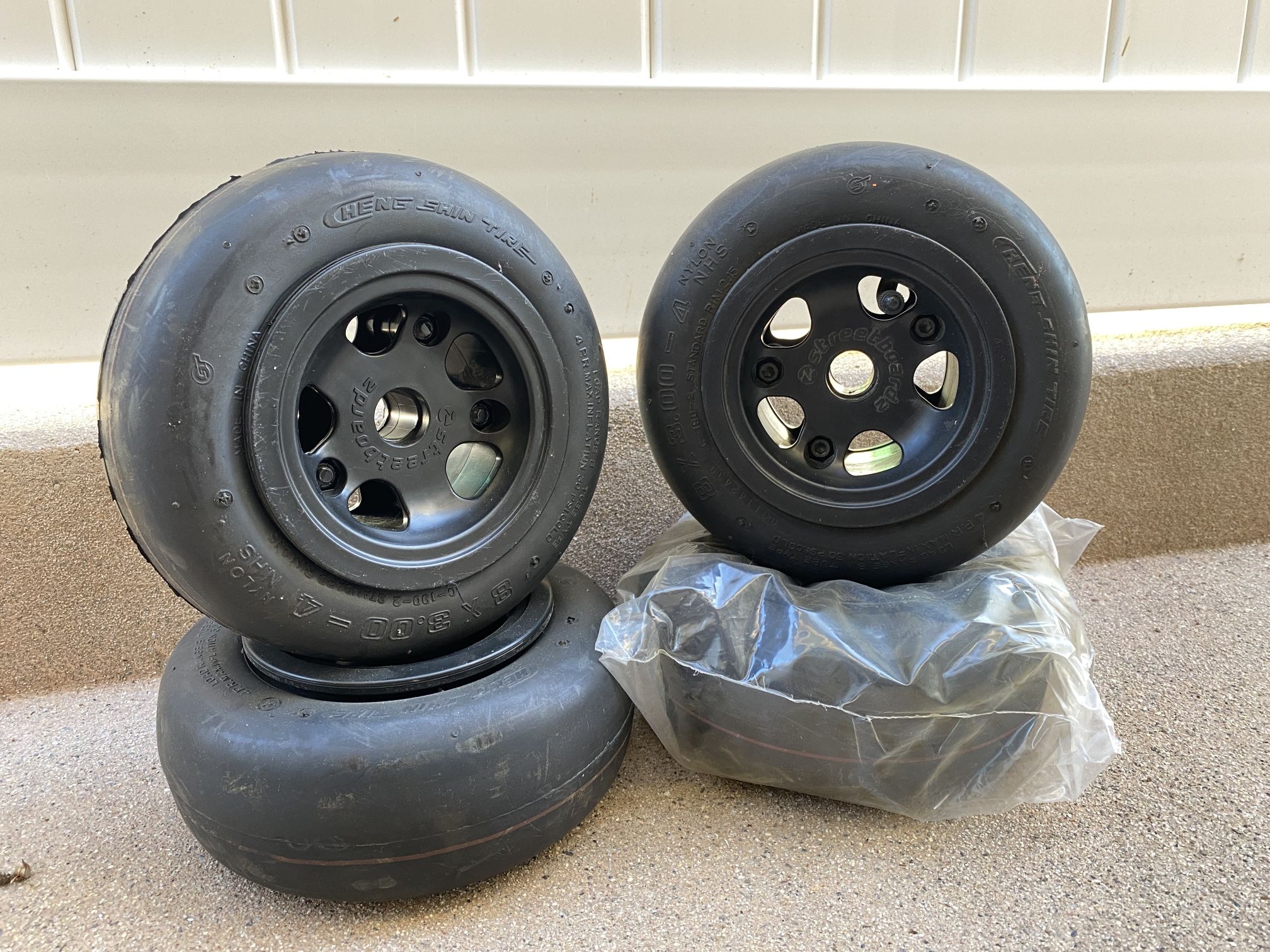 8” Inflatable Tires  