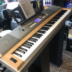 Yamaha YPG635 Has Weighted Keys!, With Matching Keyboard, stand, music Stand, power, supply, Pedals