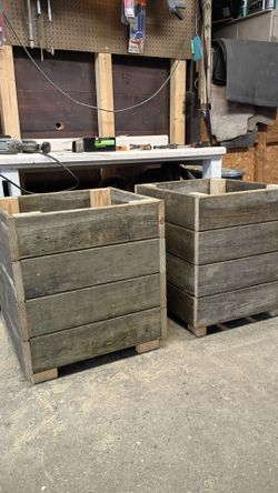 Huge planters