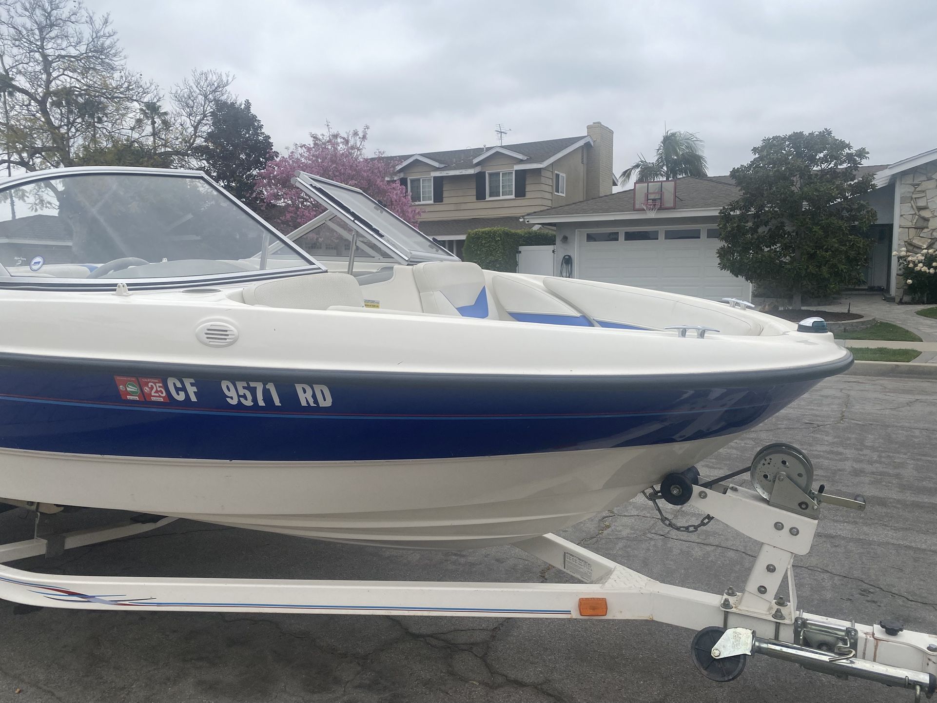Boat For Sale - Pleasure Boat