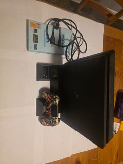 🎮 PS4 SLIM BUNDLE — $200 OBO 🎮