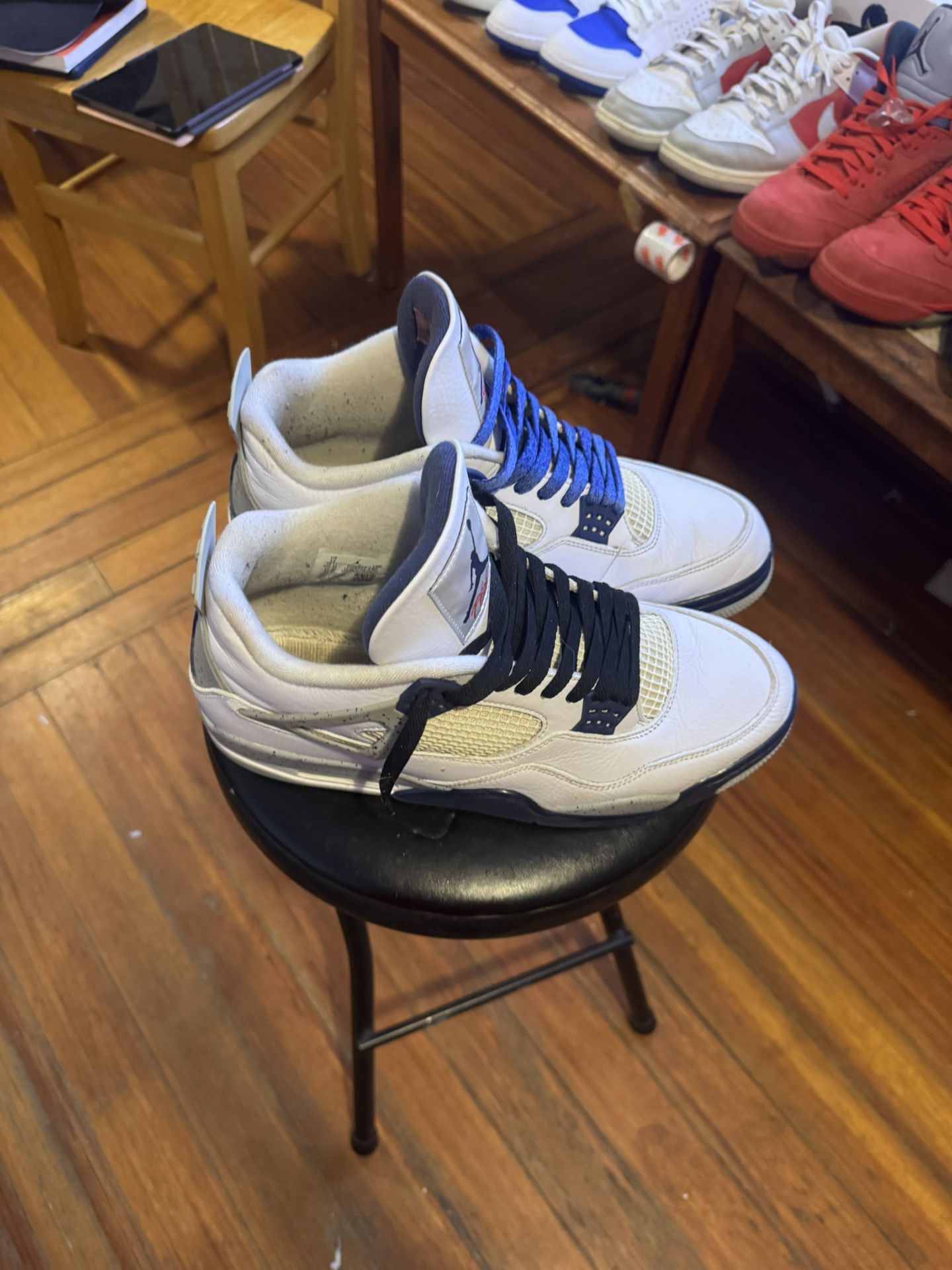 Jordan 4 Midnight Navy. Size 12