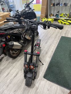 Electric Scooter Tiff Gallop with Dual Suspension