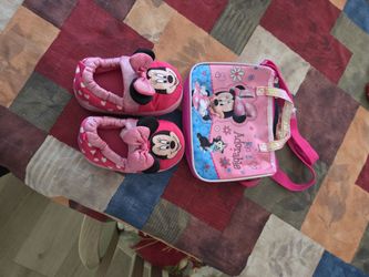 BRAND NEW PURSE AND MINNIE MOUSE SLIPPERS SZ 7/8 KIDS
