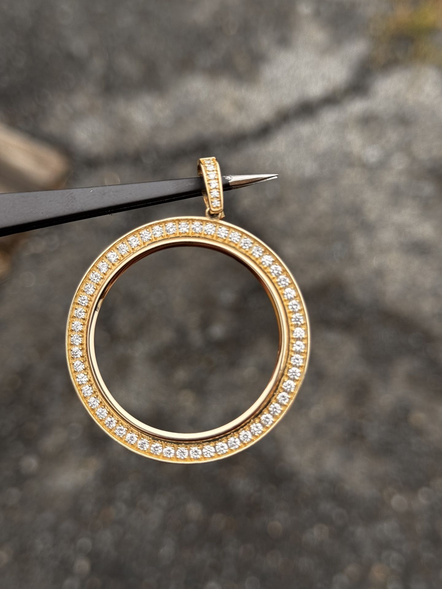 14k Diamond Bezel