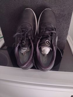 Men's shoes size 12