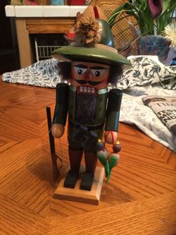 NUTCRACKER